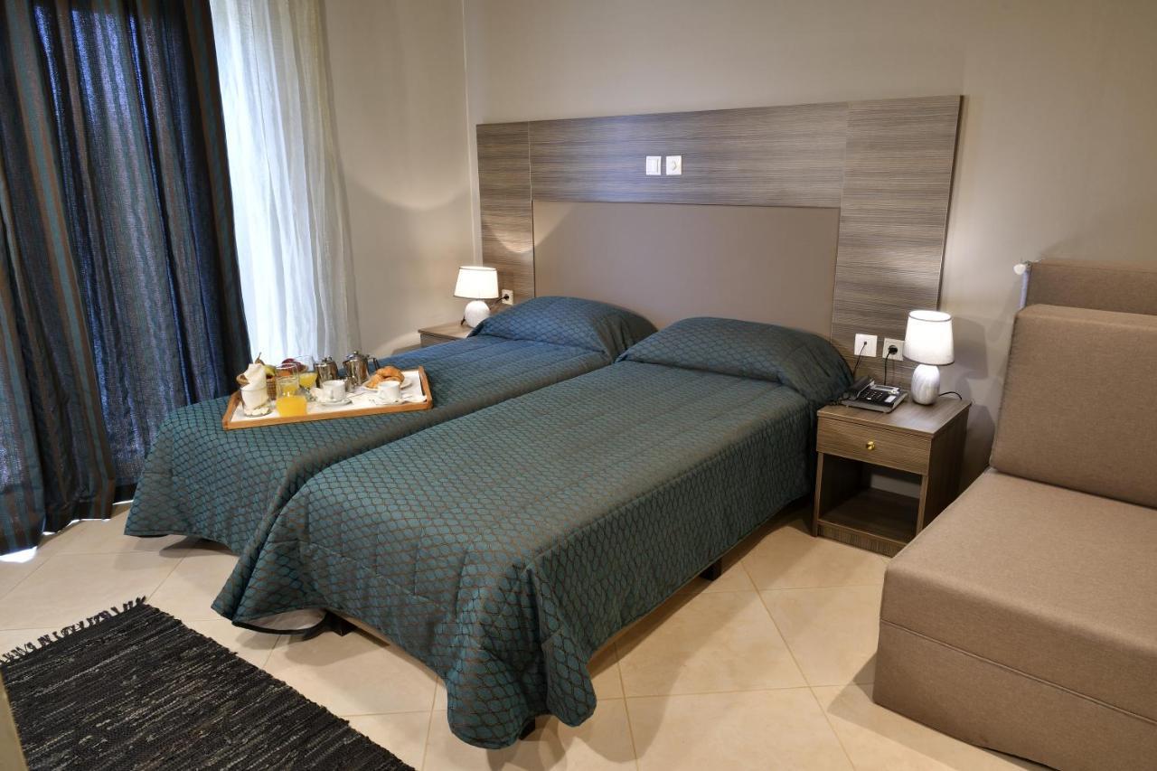 Four Seasons Hotel Trilofo  Bagian luar foto