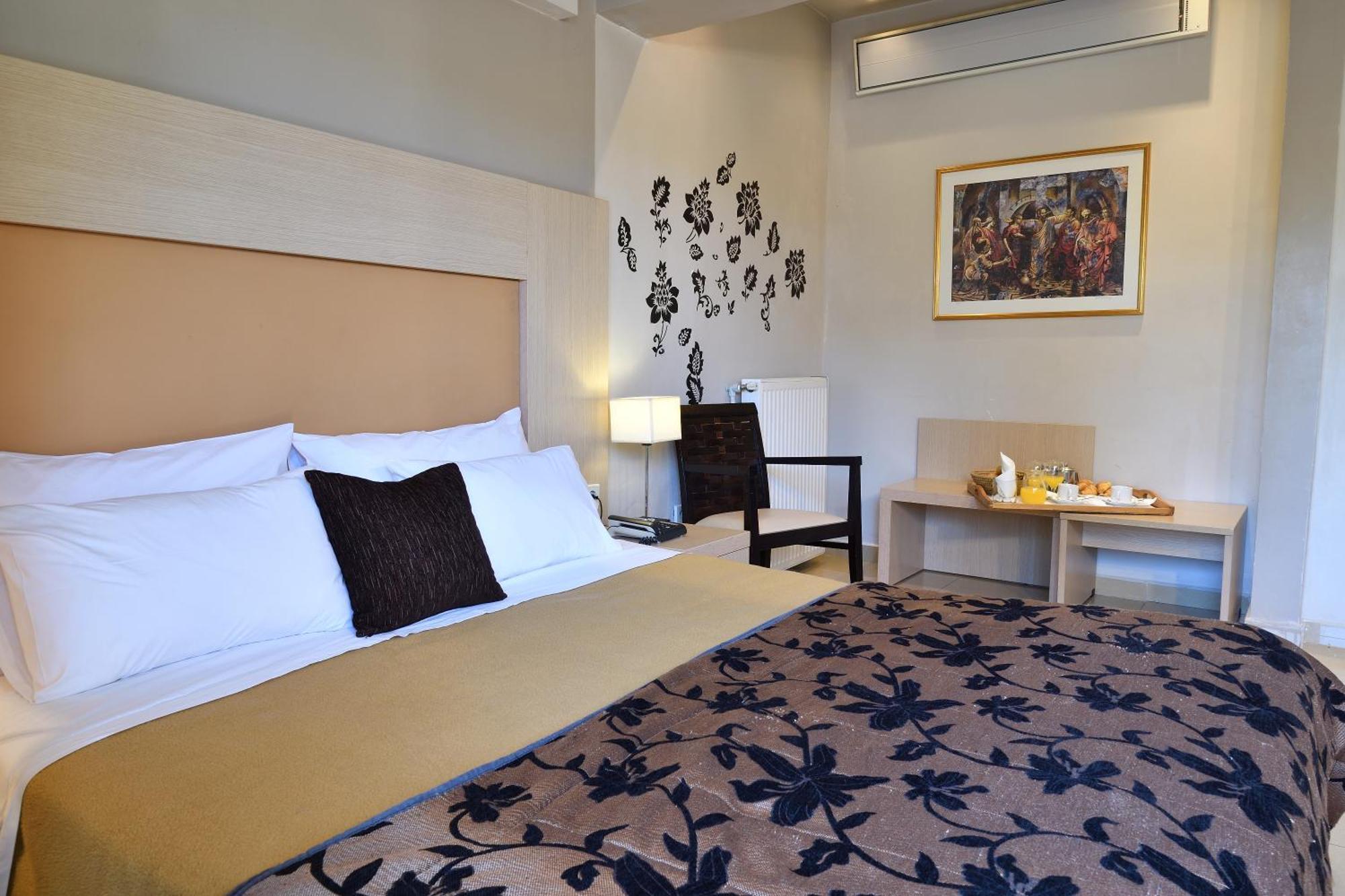 Four Seasons Hotel Trilofo  Bagian luar foto