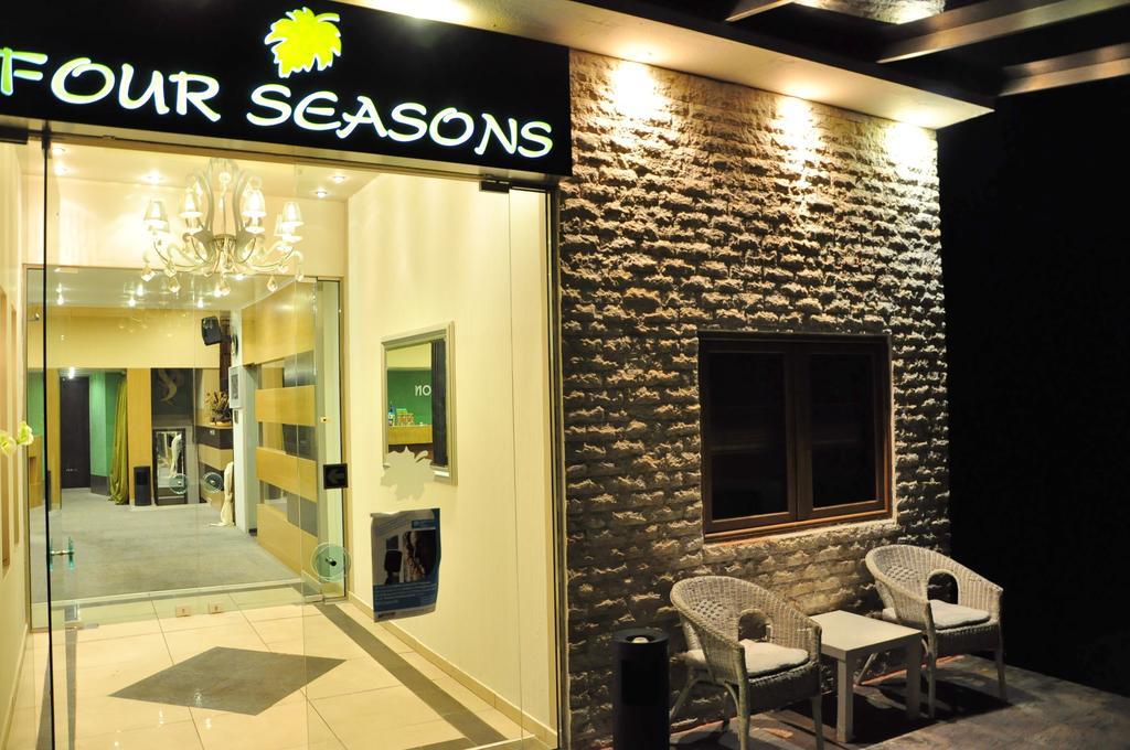 Four Seasons Hotel Trilofo  Bagian luar foto